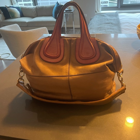 Givenchy handbag - Picture 1 of 7